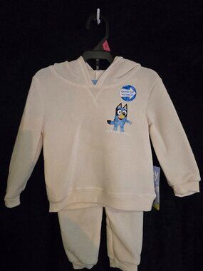 Bluey Unisex Kids Fleece Hoodie & Jogger Set – NWT – Multiple Sizes